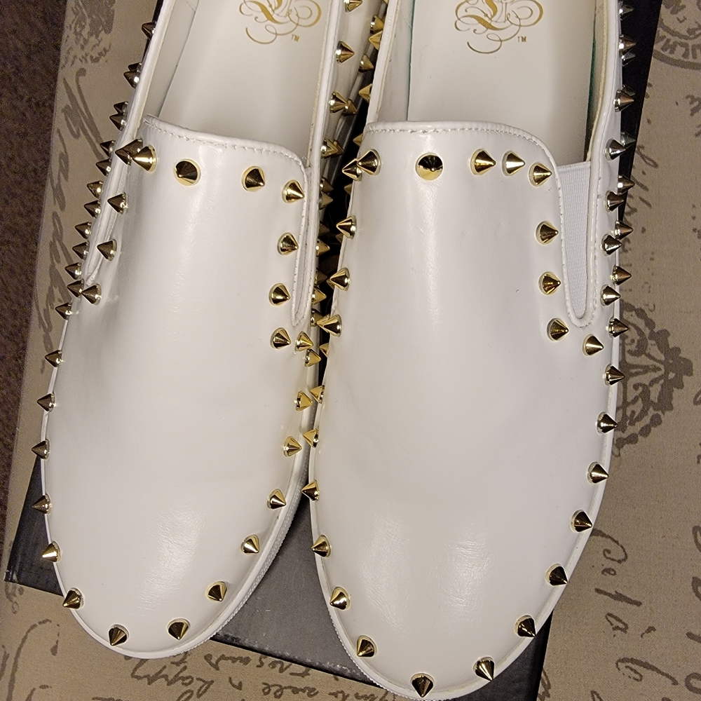 Gold stuffed platforms